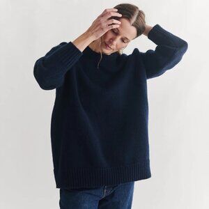 ISO Navygrey The Oversize in Navy or Carmine